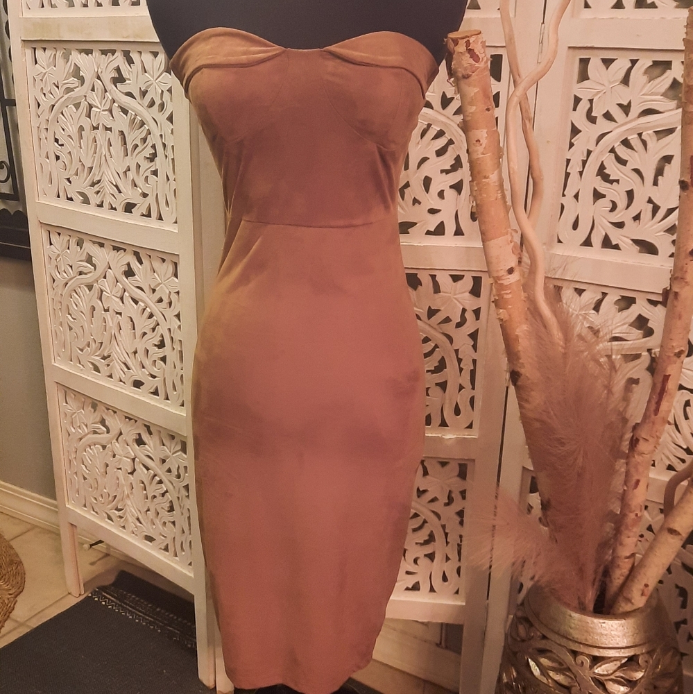 Body Con Strapless Suede Like Dress